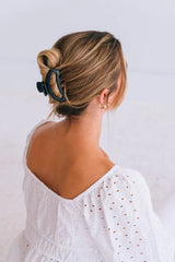 Open Jet Black Medium Claw Hair Clip
