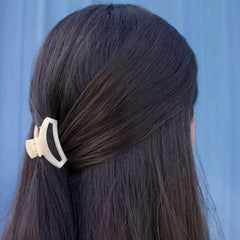 Open Soft Surf Tiny Hair Clip