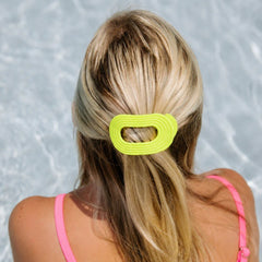 Palm Glow Medium Flat Round Hair Clip