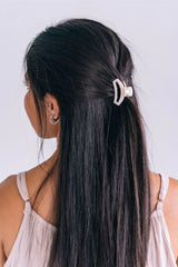 Open Almond Beige Tiny Claw Hair Clip